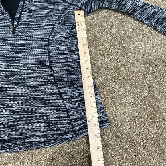 Avalanche Woman's Mid Outer Layer 1/4 Zip Pullover Shirt Size Small, Black White - Picture 11 of 11